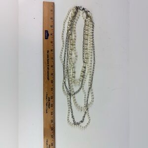 Elegant Pearl and Silver Necklace